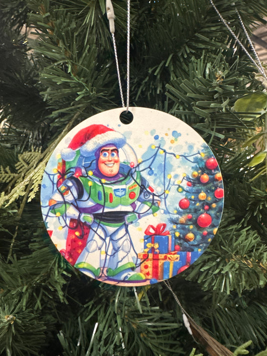 Buzz ornament color